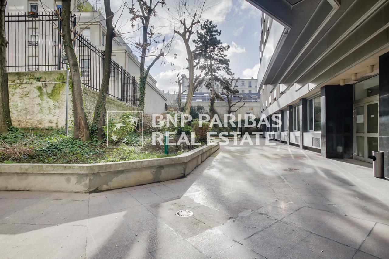 Bureau Paris 1001m² Location bureau Paris OLBUR2107041 0
